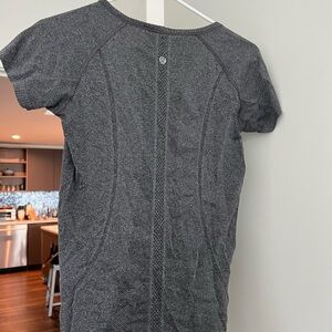 Lululemon T Shirt in good condition